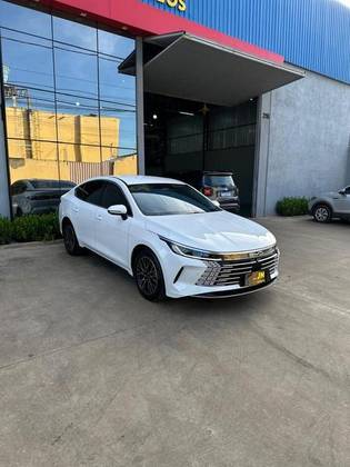 BYD KING 1.5 DM-I PHEV GS AUTOMÁTICO BYD KING 1.5 DM-I PHEV GS AUTOMÁTICO